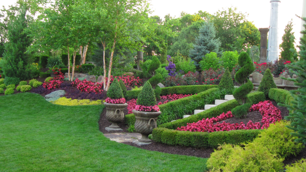 commercial garden maintenance Avalon