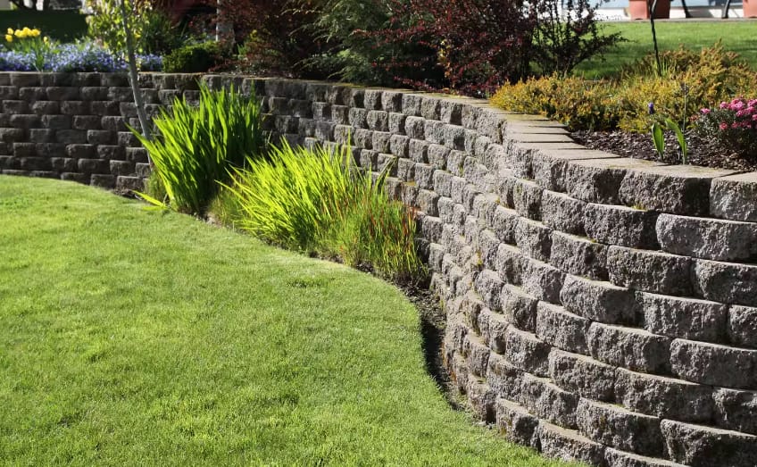 retaining walls contractor